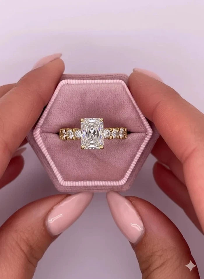 Diamond Ring Radiant Cut 14k Yellow Gold Lab Grown IGI Certified 4 Ct VVS E F