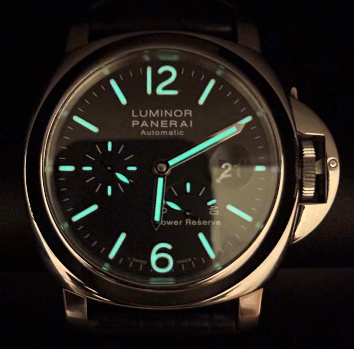 Stunning Panerai Luminor Marina Box & Papers 44mm Steel Men’s Watch PAM00090