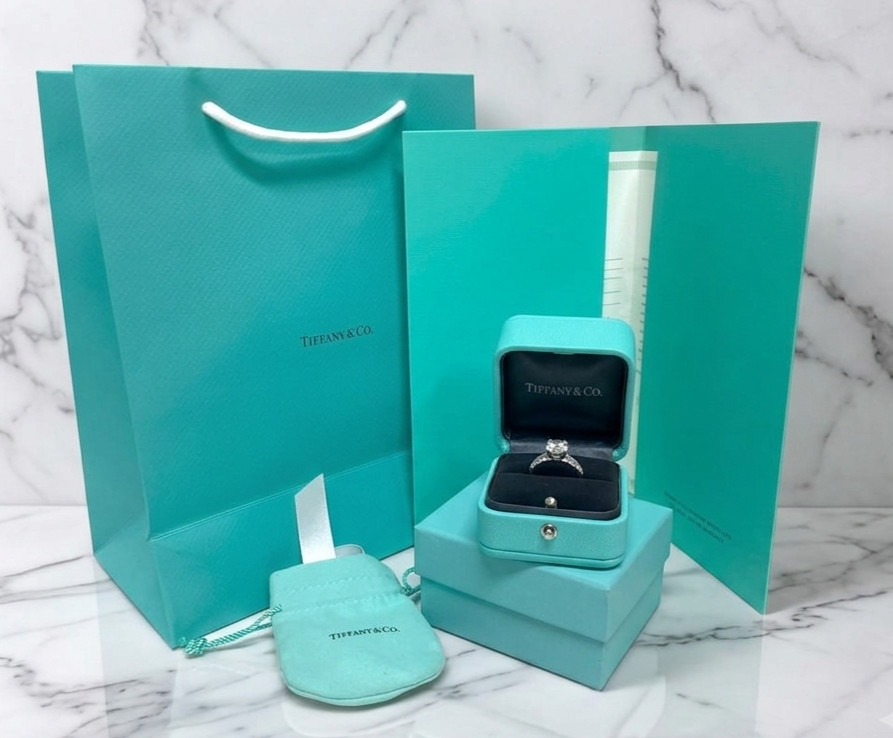 TIFFANY & CO. BLUE LEATHER PRESENTATION NECKLACE GIFT BOX, CASE, AND BAG