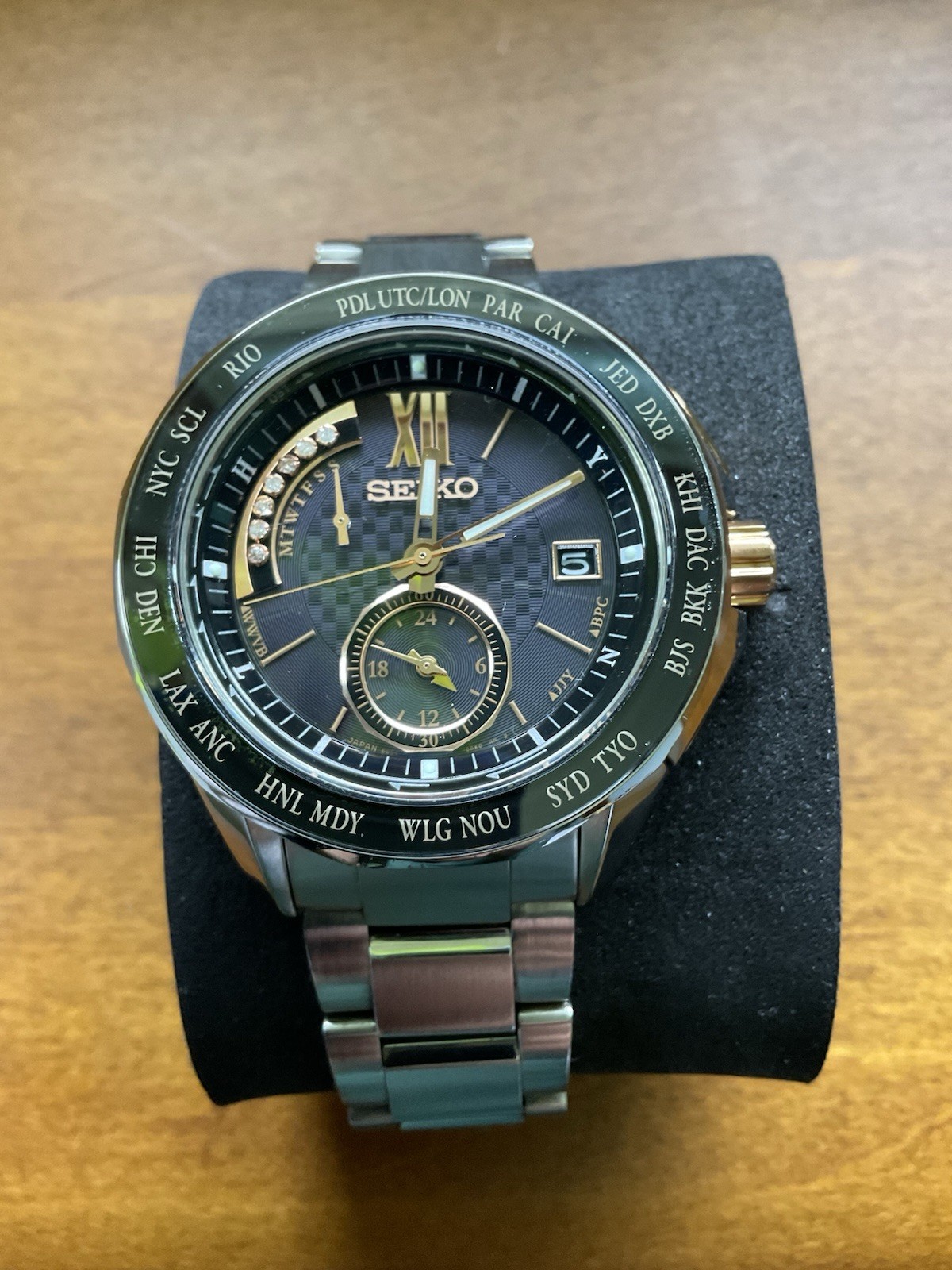 Seiko 8B54-0AX0/SAGA141 Brightz Solar Radio Wave GMT World Timer