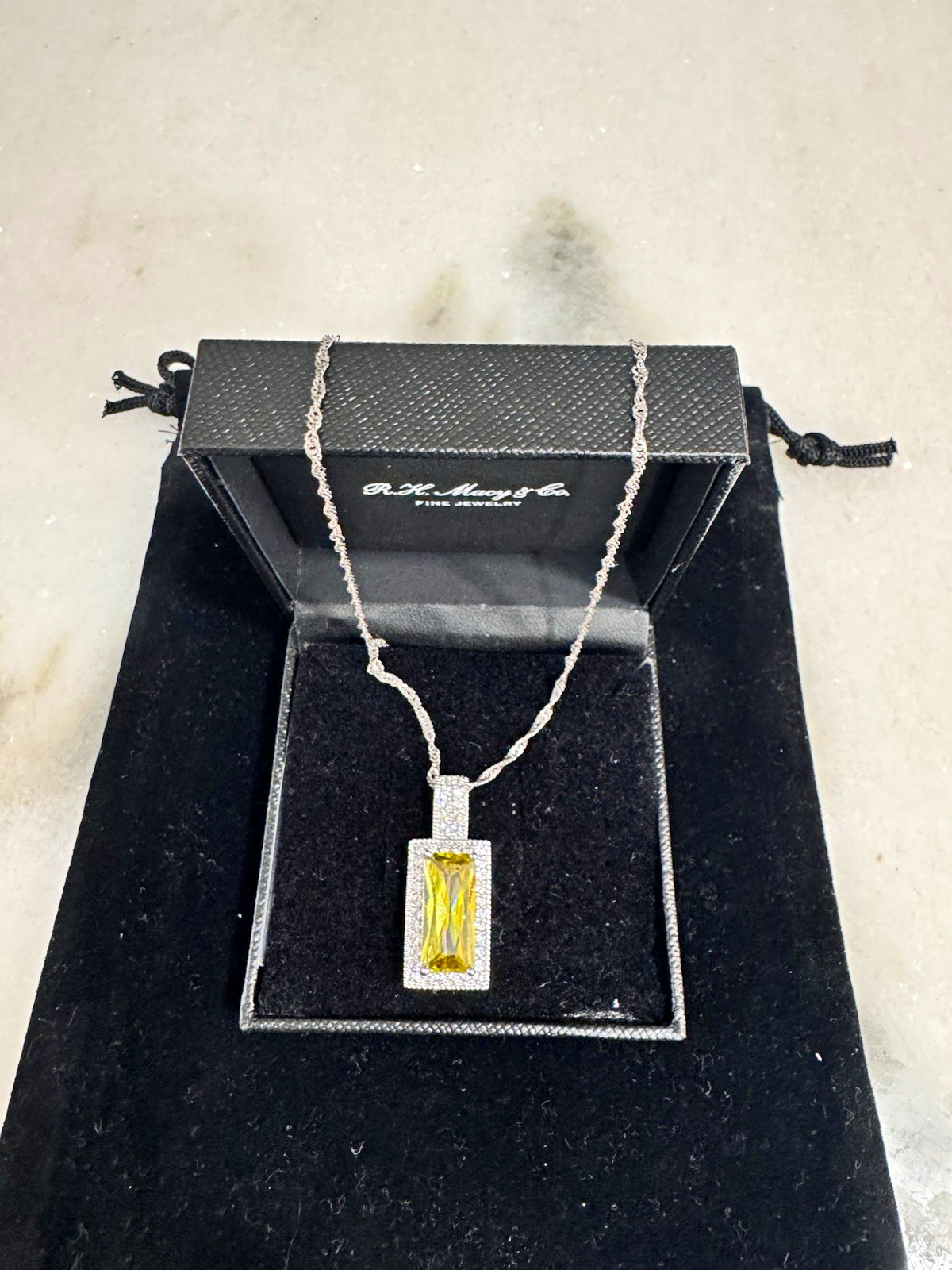 R.H. Macy & Co. 925 Sterling Silver Signed Citrine Rectangle Pendant Necklace