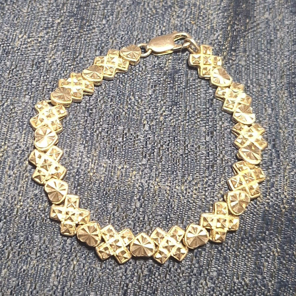 Stunning Beverly Hills Sterling Silver Diamond Cut Xoxo Bracelet (Signed) 7 In.