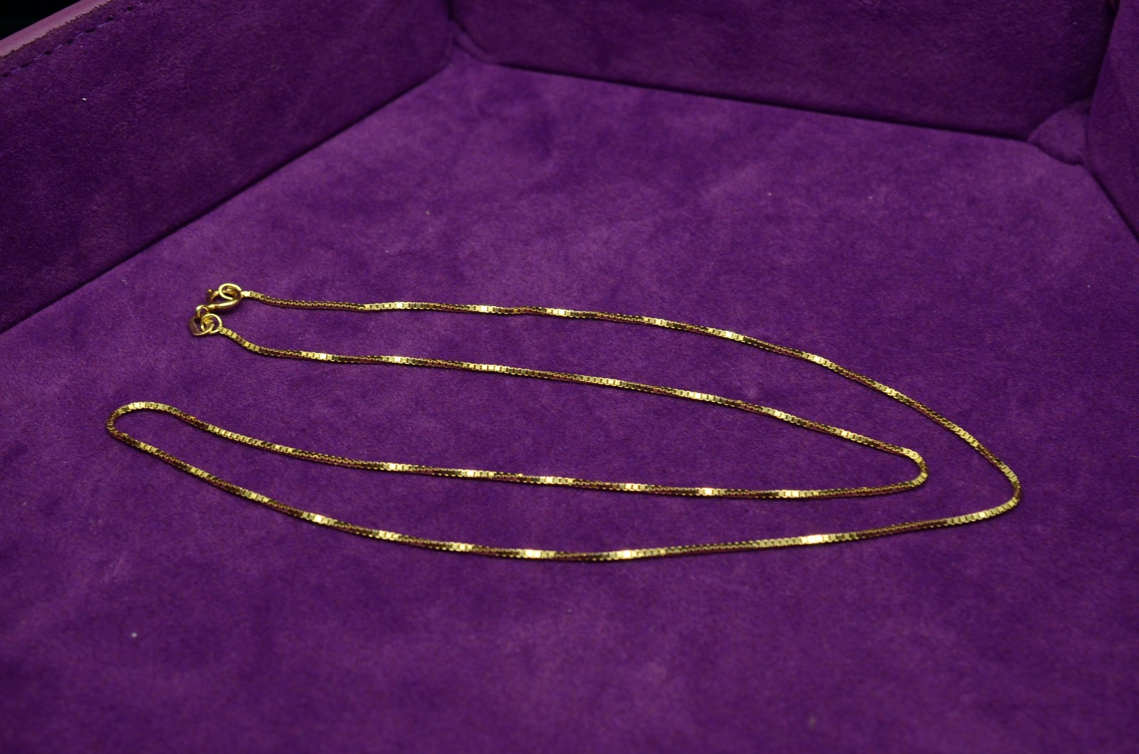Turkish 18″ 14K Yellow Gold Box Chain Necklace 0.9mm 2.4 grams