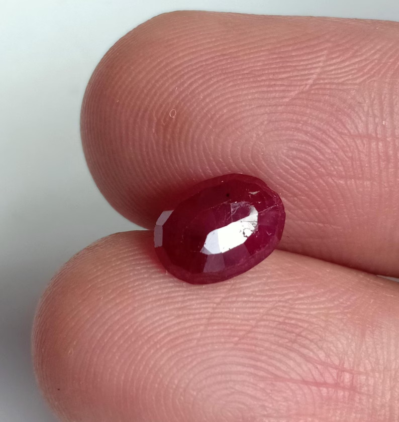 1.70 Ct Pigeon Red Ruby Oval Rare Quality Ruby Loose For Jewelry 8.6×7.6 mm