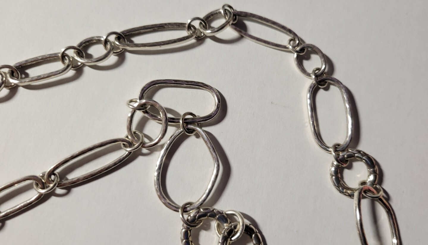 Brighton PEBBLE LINK Silver Open Oval Round Link Long Necklace, NWOT, w/Tin