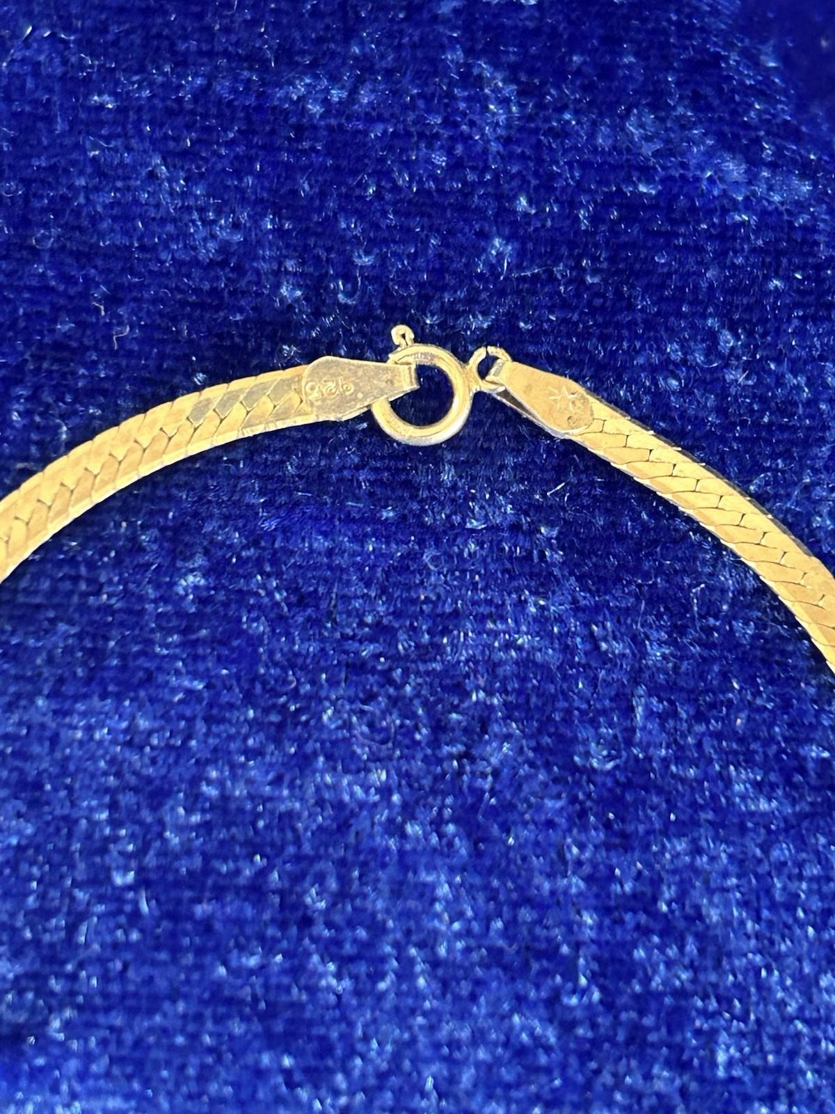 Vintage Sterling Silver Herringbone Chain Necklace 22.5 In (2 Slight Indents)