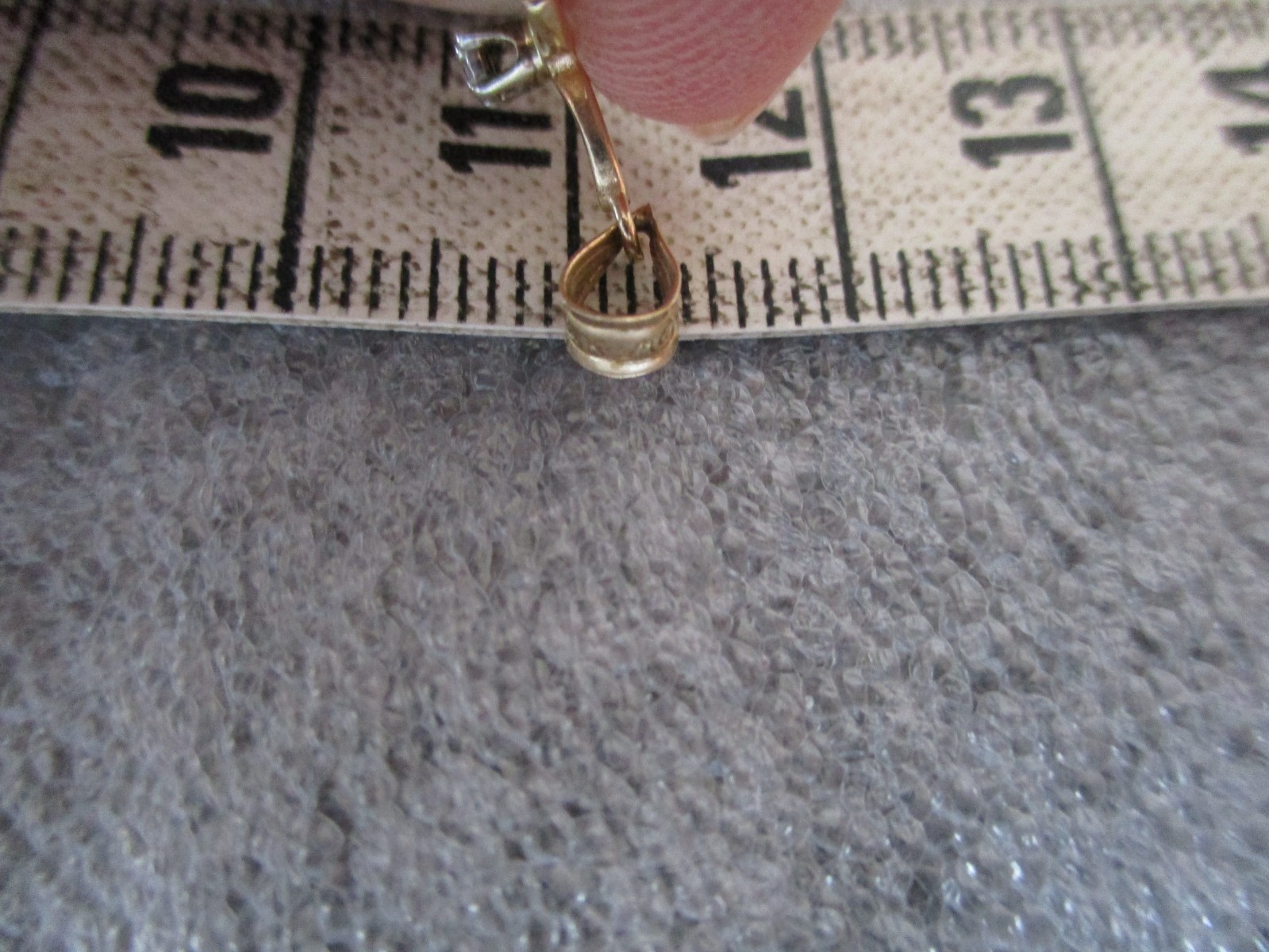 14K YELLOW GOLD MICHAEL ANTHONY DIAMOND CROSS PENDANT – 0.65g