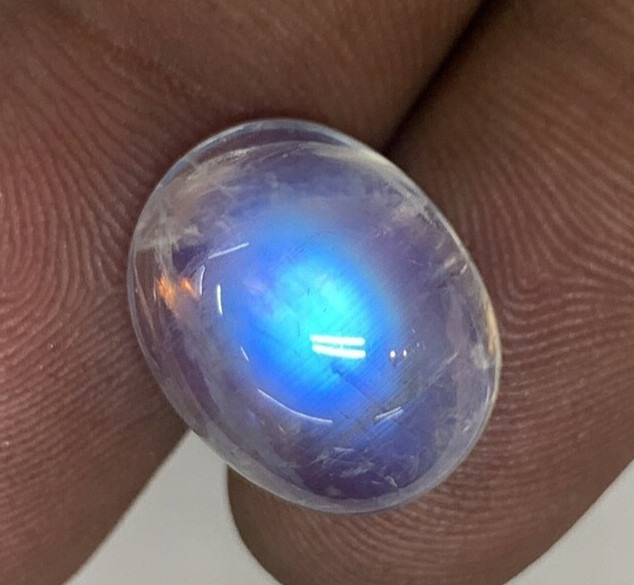 AAAAAAAA Quality Rainbow Moonstone Blue Fire Oval Shape Cabochon 12X15 MM