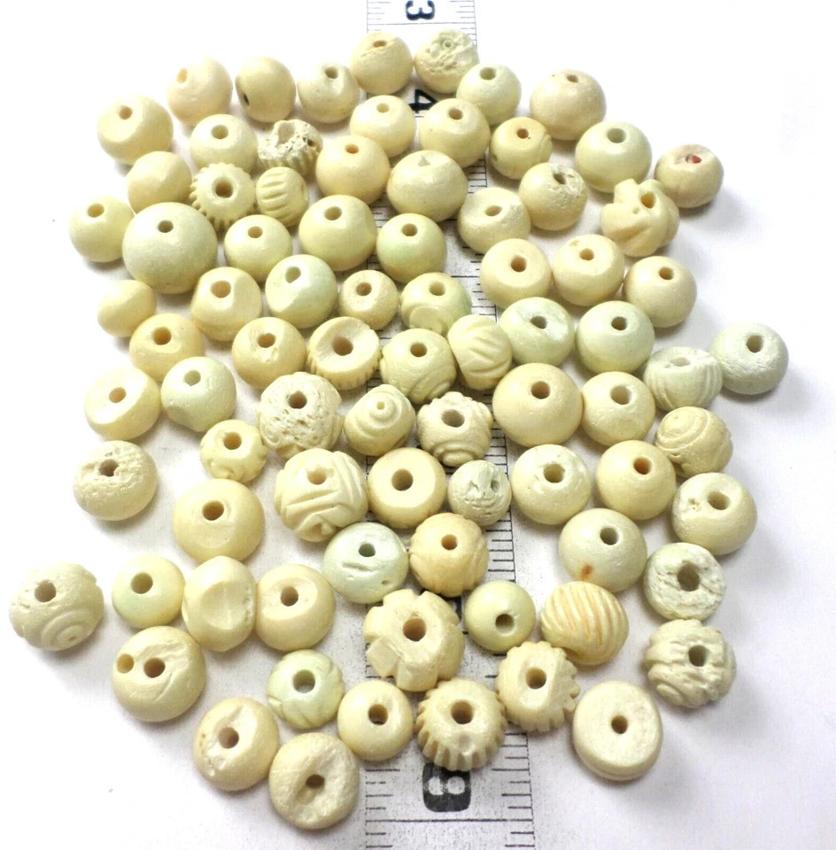 60 Vintage Buffalo Cream Vanilla Bone Carved Large Round Beads Mostly 26mm