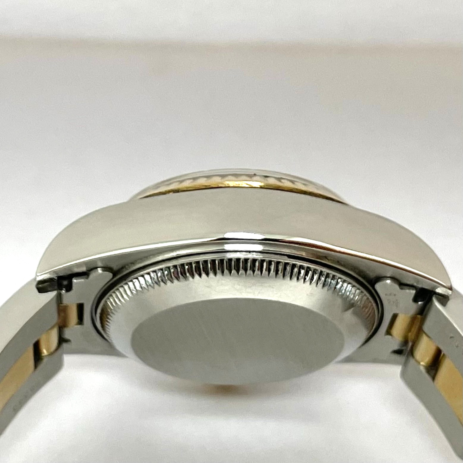 ROLEX DATEJUST 69173 TWO TONE SILVER ROMAN DIAL 26MM NO HOLES WITH BOX 1997-1998