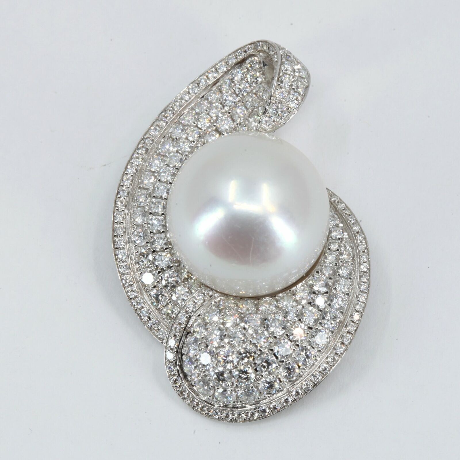 4.00Ct Round Cut Pearl & Diamond Cluster Women’s Pendant 14K White Gold Finish