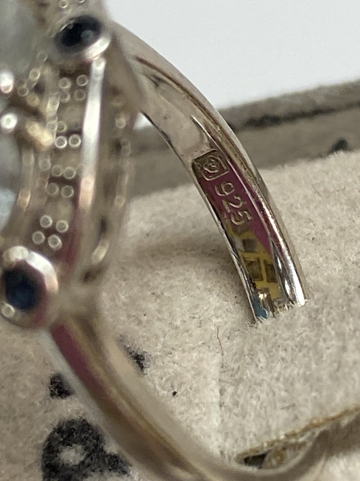 Sterling Sliver 925 Ring W/3 Aquamarine & 4 Sapphire Accents