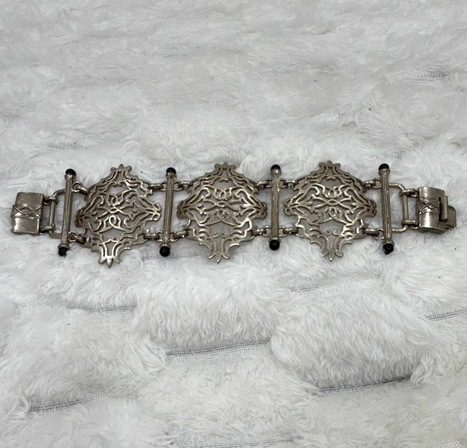 Vintage KCR Silver Tone Oval Link Bracelet – Box Clasp Signed Approx 7 in