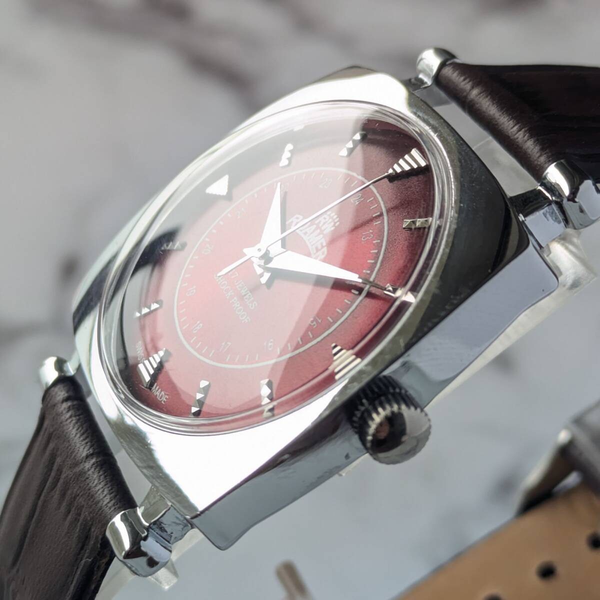 ROAMER Vintage Hand-Winding Mechanical Wine Red Sunburst Tonneau Leather Watch
