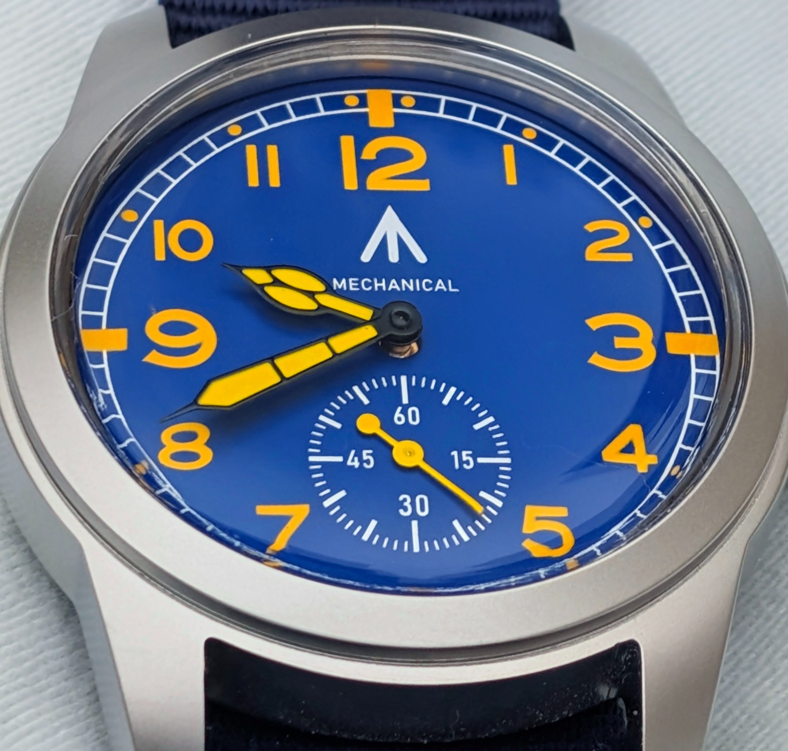 Mechanical Dirty Dozen Military watch Blasted Stainless steel blue 39mm