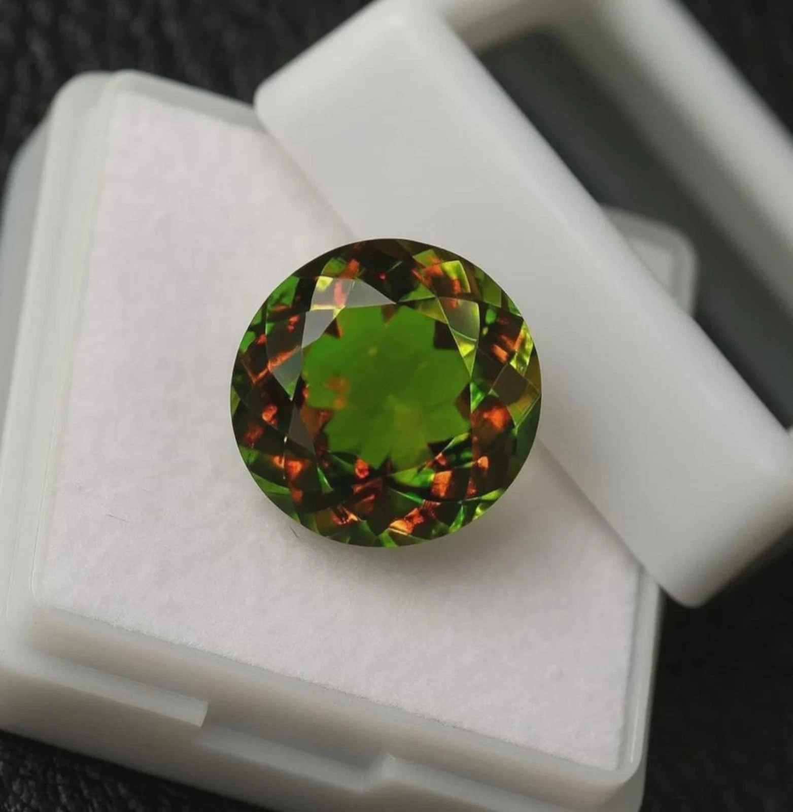 8 Ct+ Natural Russian Alexandrite Certified | Round Brilliant Cut Gemstone Ring