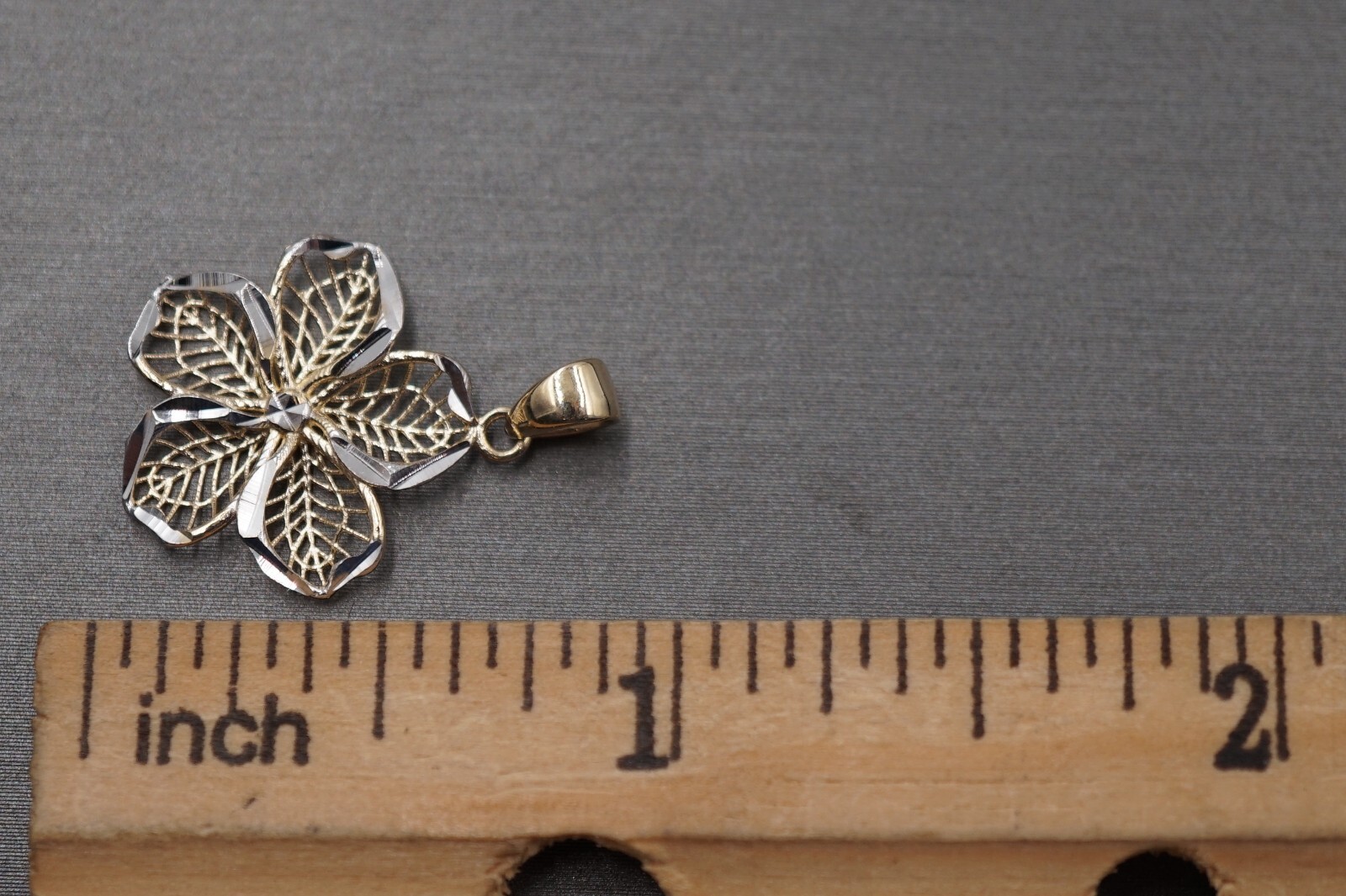 14K Solid Yellow Gold 0.85″ Fancy Two Tone Diamond Cut Flower Charm Pendant.