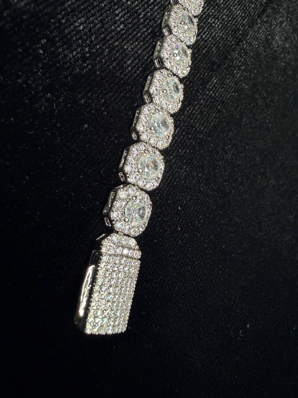 Elegant 7in White Gold 7MM Iced Out Bracelet w/Iced Out Box Lock Hypoallergenic