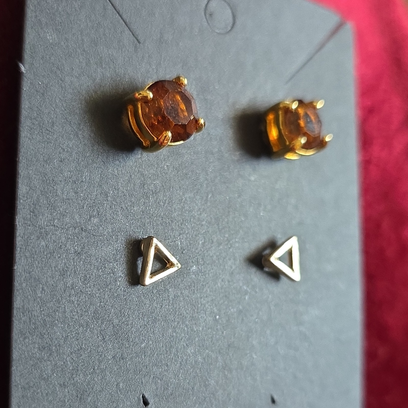 gold tone stud earrings 2 pair set orange crystal round & triangle