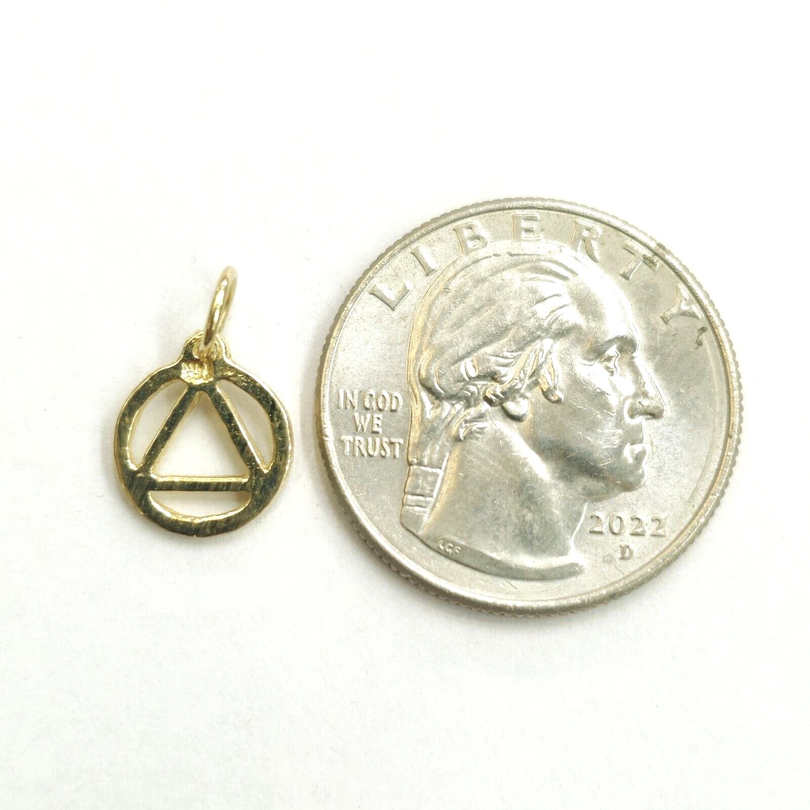 14k yellow Gold Tiny Alcoholics Anonymous circle triangle AA Symbol Pendant 0.7g