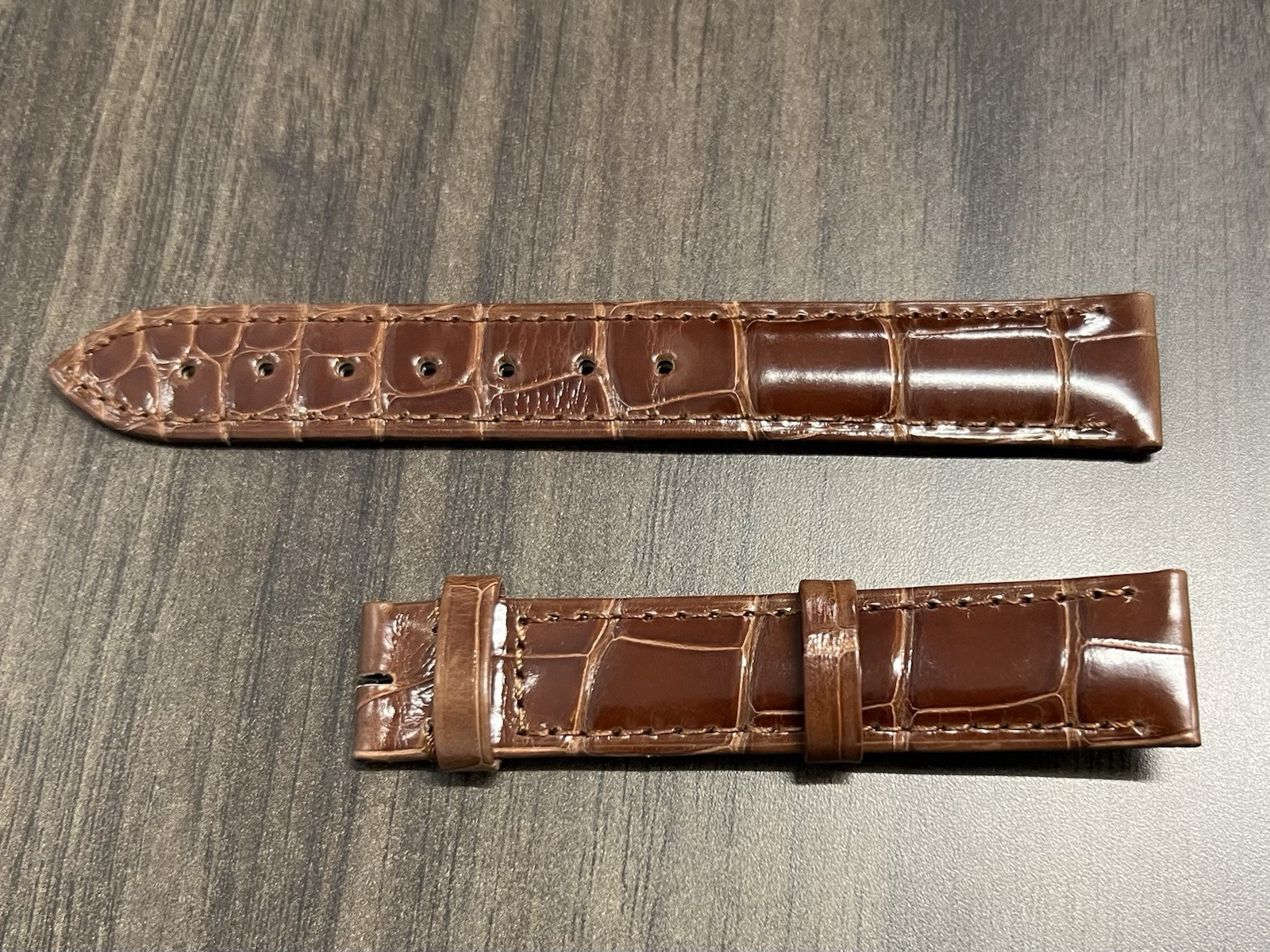 Authentic CARTIER Alligator Brown Leather 16x14mm KD44AJ40 Bracelet – OC#1184
