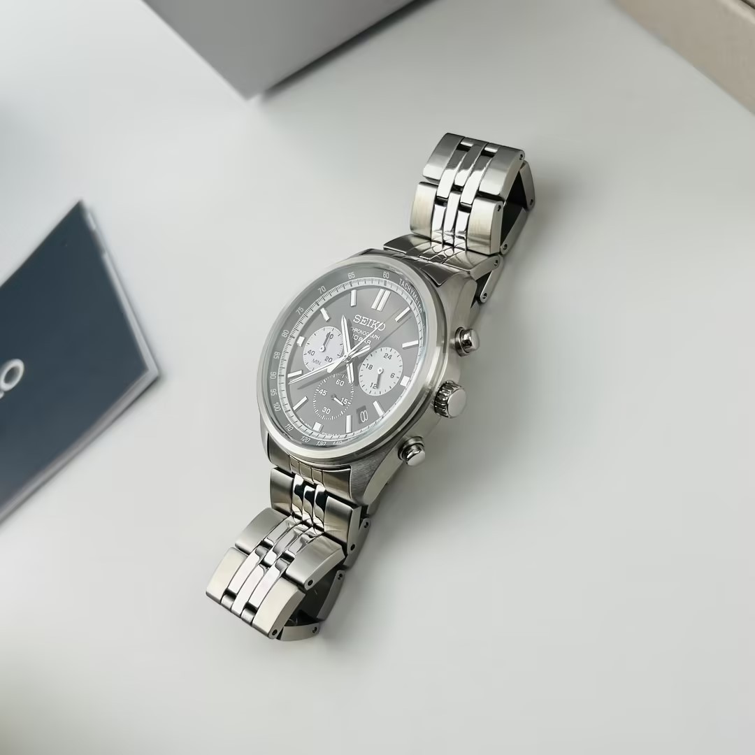 Seiko Essentials SSB429 Men’s Chronograph Quartz Watch Black Dial New/Box 41.5MM