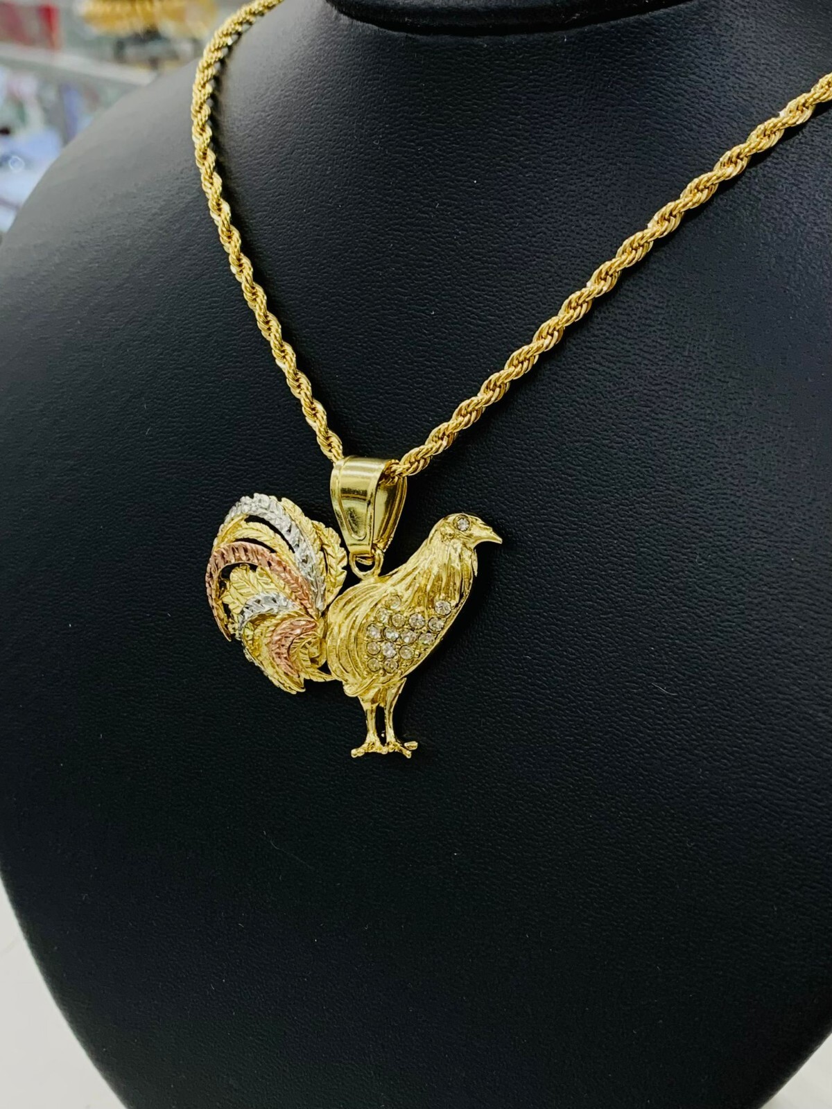 Mens Rope Chain Chicken Rooster Pendant Necklace 24″ for Good Luck & Protection