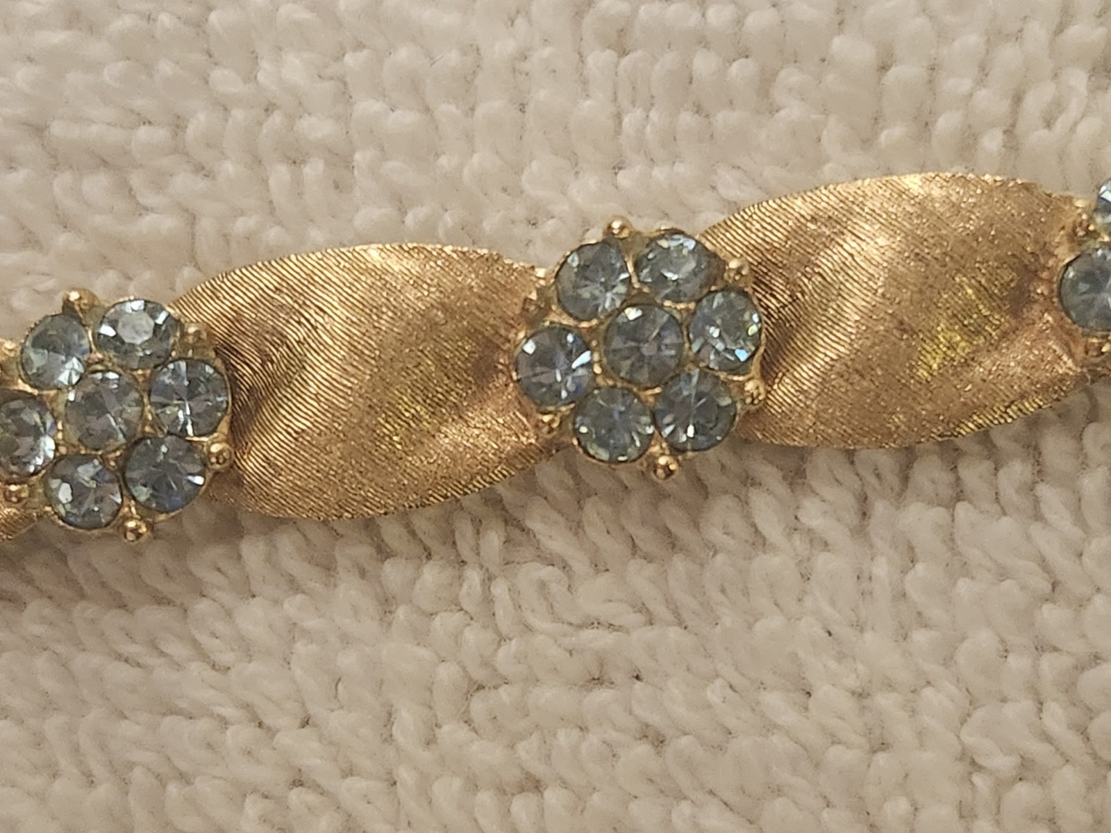 Gold Tone Bar Link Tennis Bracelet Blue Round Crystal Cluster Box Clasp