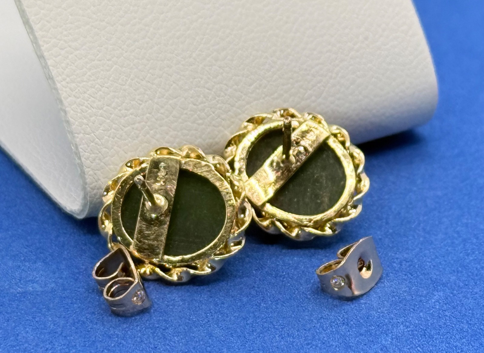 Vtg Stud Green Cabochons Earrings set in 14K Gold Intricate Twisted Prong Set…