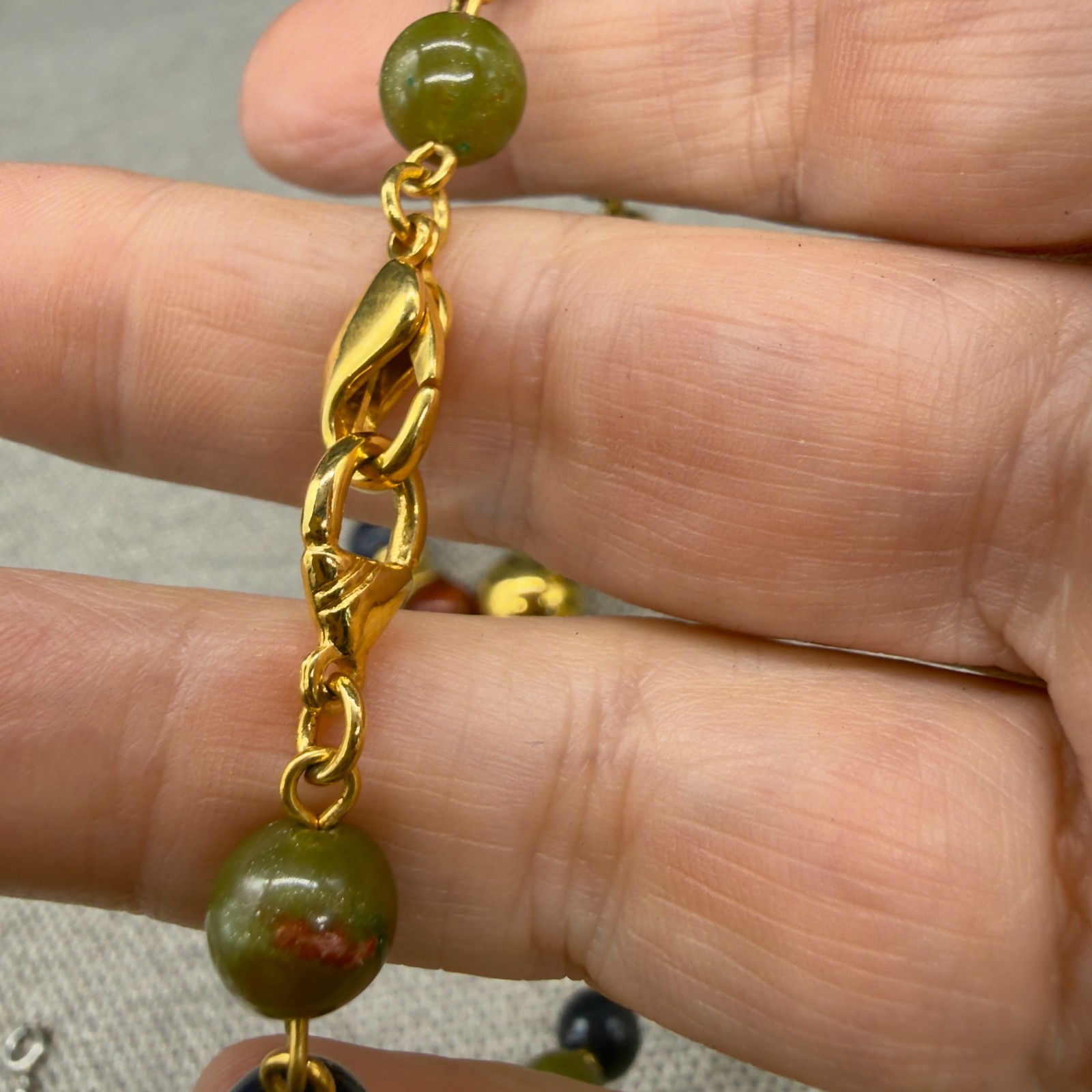 Vintage Necklace Acrylic Lucite Beads Gold Tone Accents 29 Inches