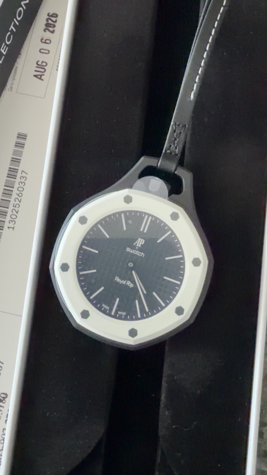 Swatch x AP Audemars Piguet Royal Pop Ocho Negro