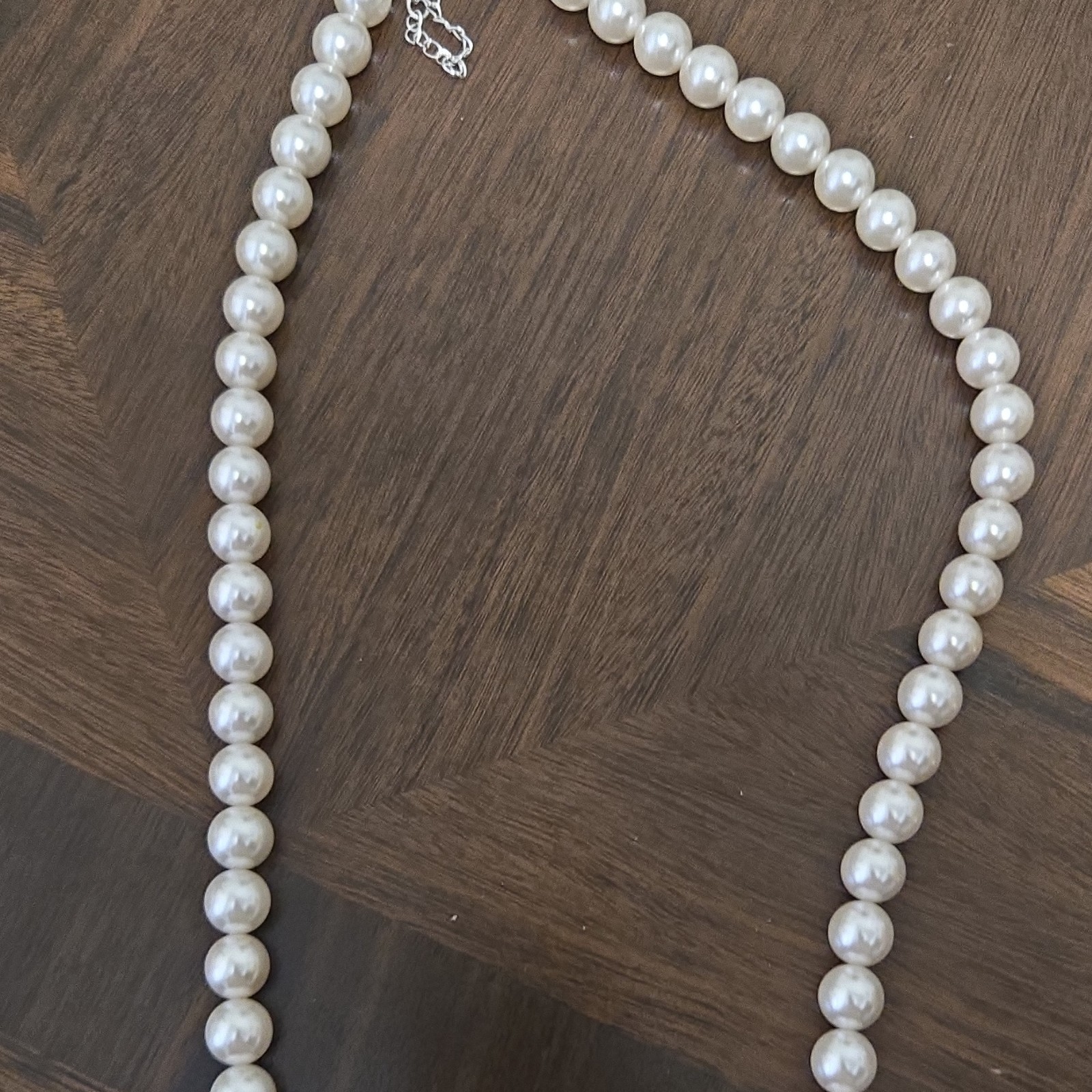 White Faux Pearl Beaded Necklace, Round Pearl, Ball/Bead Chain