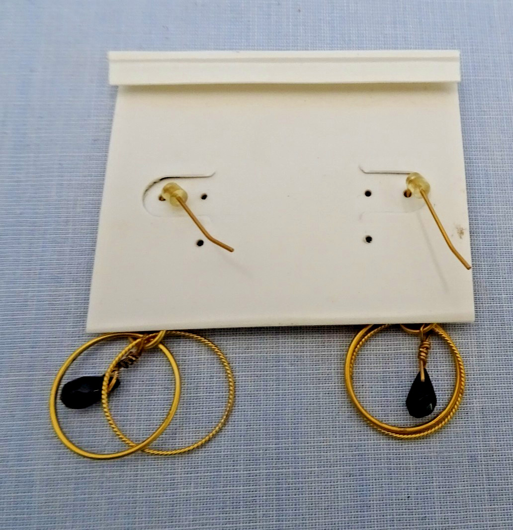 Susan Shaw Gold Triple Link Chain Earrings w Black Faceted Teardrop Stone NEW