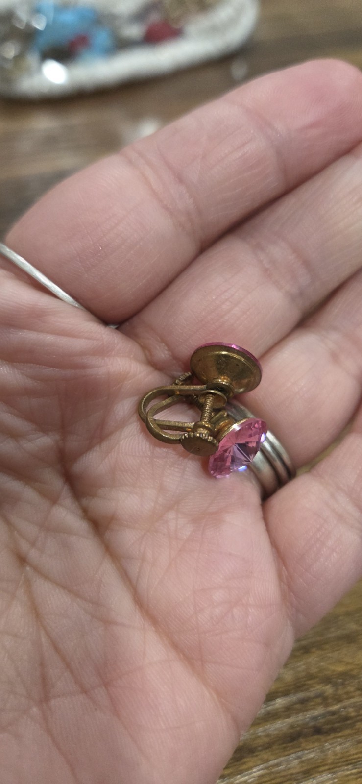 Vintage Gold Tone Non-Pierced Screw Back Stud Earrings Pink Round PStones