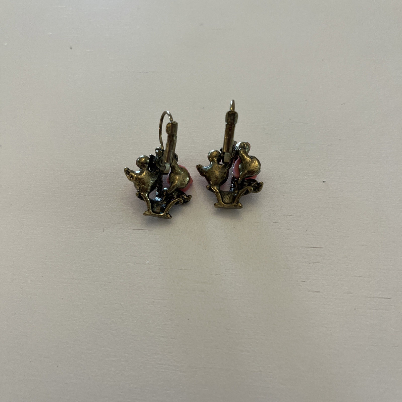 earrings Romantic Vtg basket with flowers and pink roses