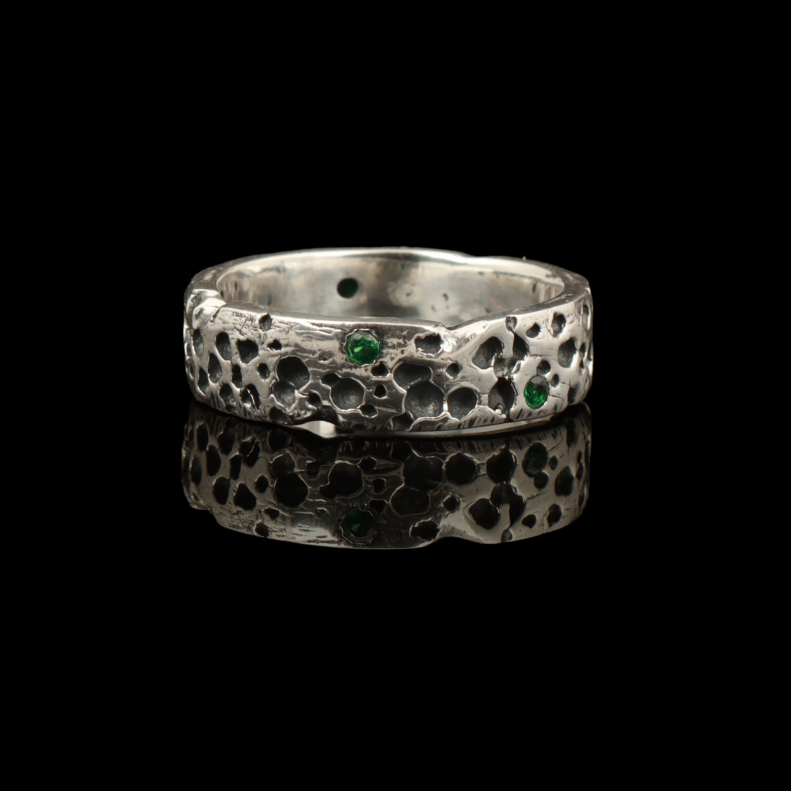 Emerald Handmade Oxidized 925 Sterling Silver Lunar Crater Band Ring Jewelry