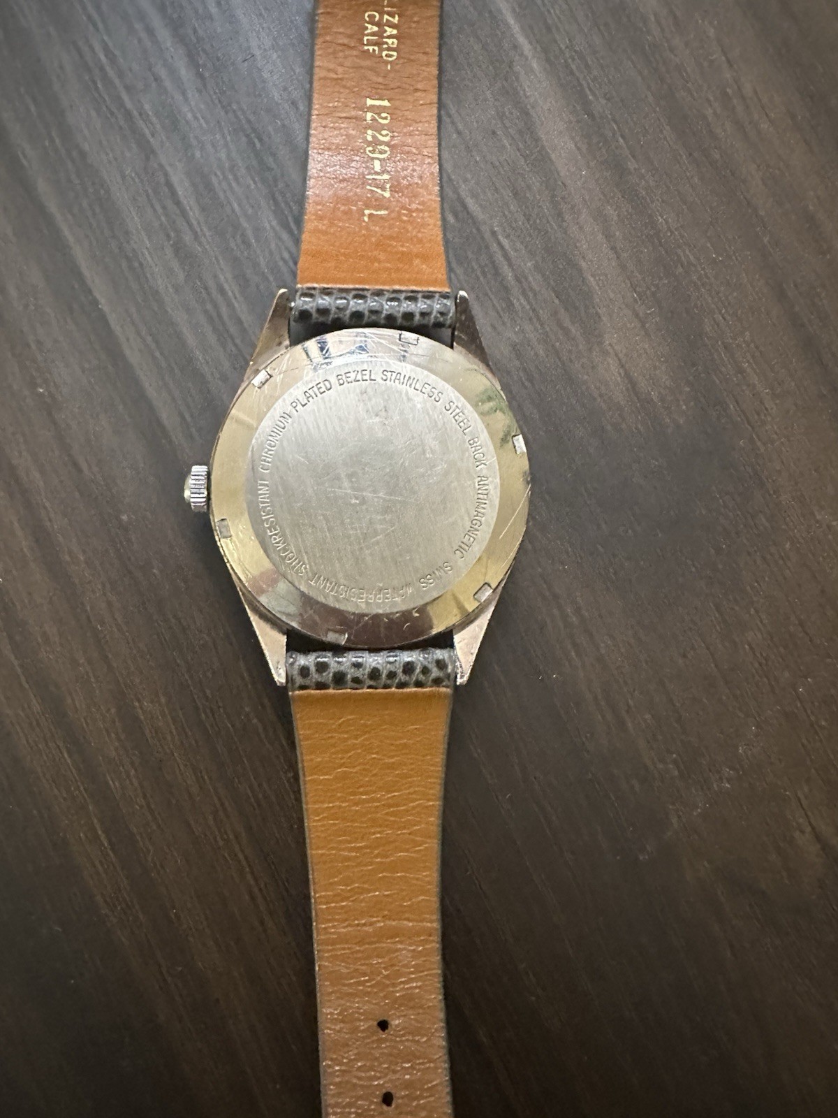 Traditional Electric Watch Men’s Working Perfect Beautiful Mucement Watch