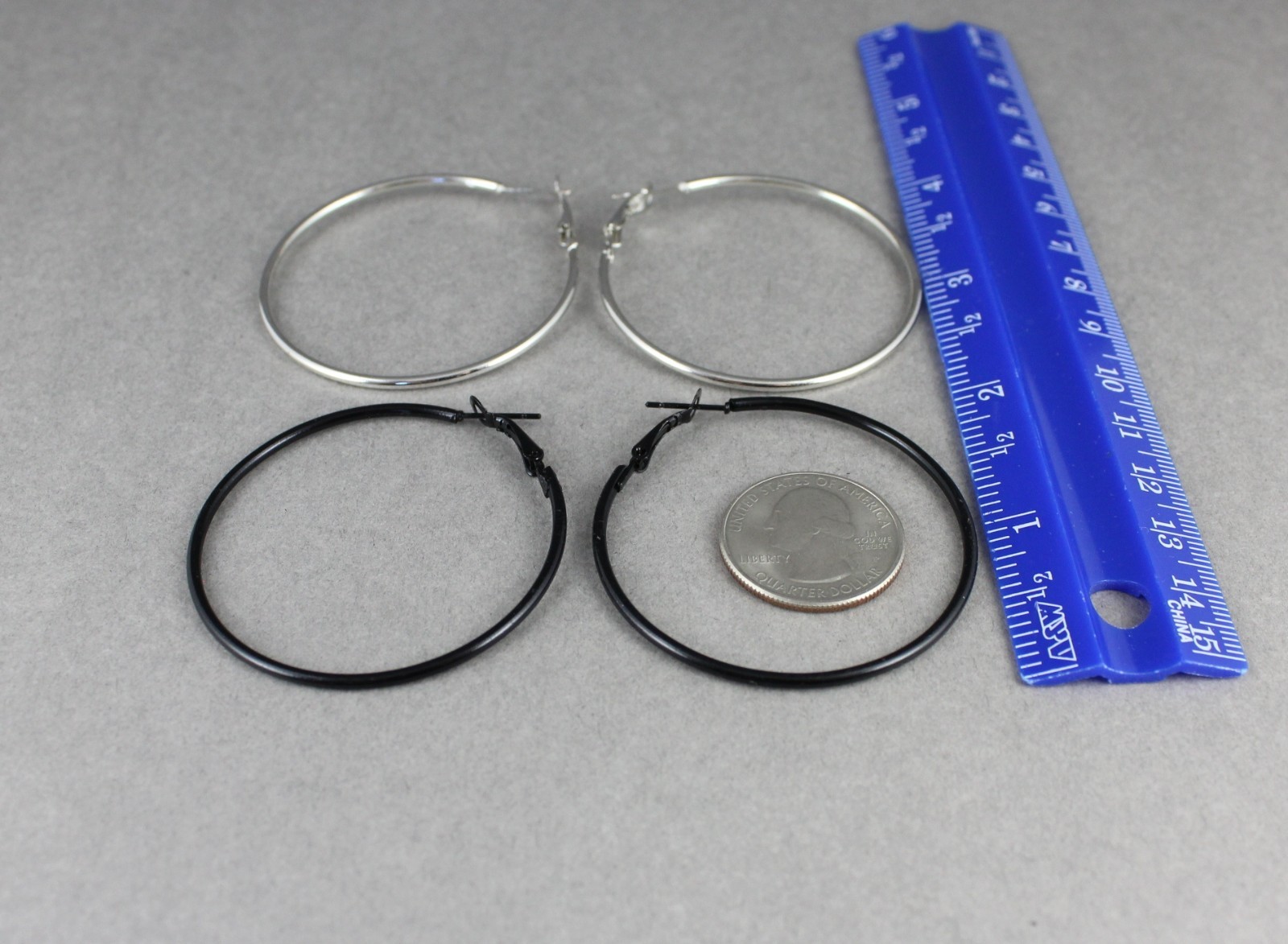 2 pair hoops earrings set hoop Black Silver leverback 1 7/8″ wide thin wire