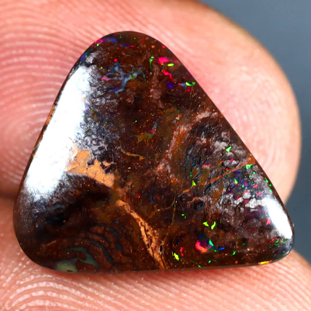 7.24 ct Fair Fancy (16 x 14 mm) Multi Color Australian Koroit Boulder Opal