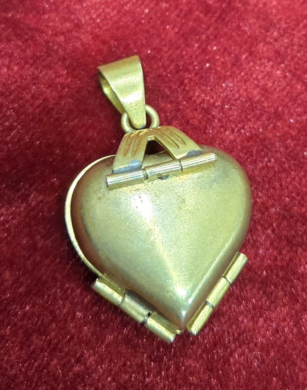 Vintage Brass 4-Way Folding Heart Clover Locket Pendant