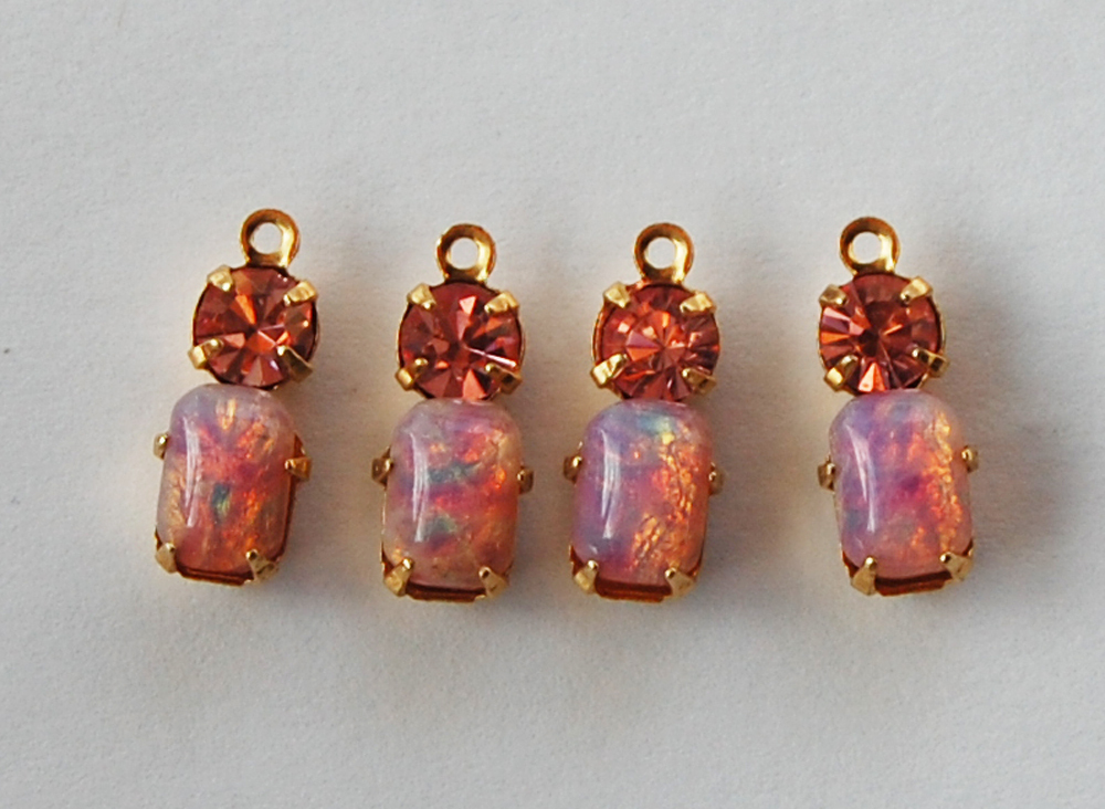 VINTAGE 4 faux FIRE OPAL OCTAGON PENDANT BEADS WITH SWAROVSKI RHINESTONE •12x5mm