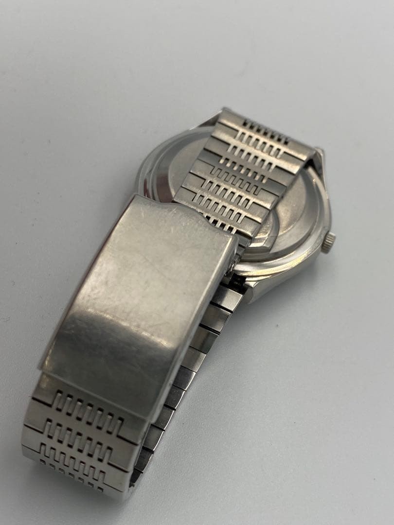 Junk Not Working CITIZEN Crystron Solar Cell Quartz White Dial 1976 Stainless