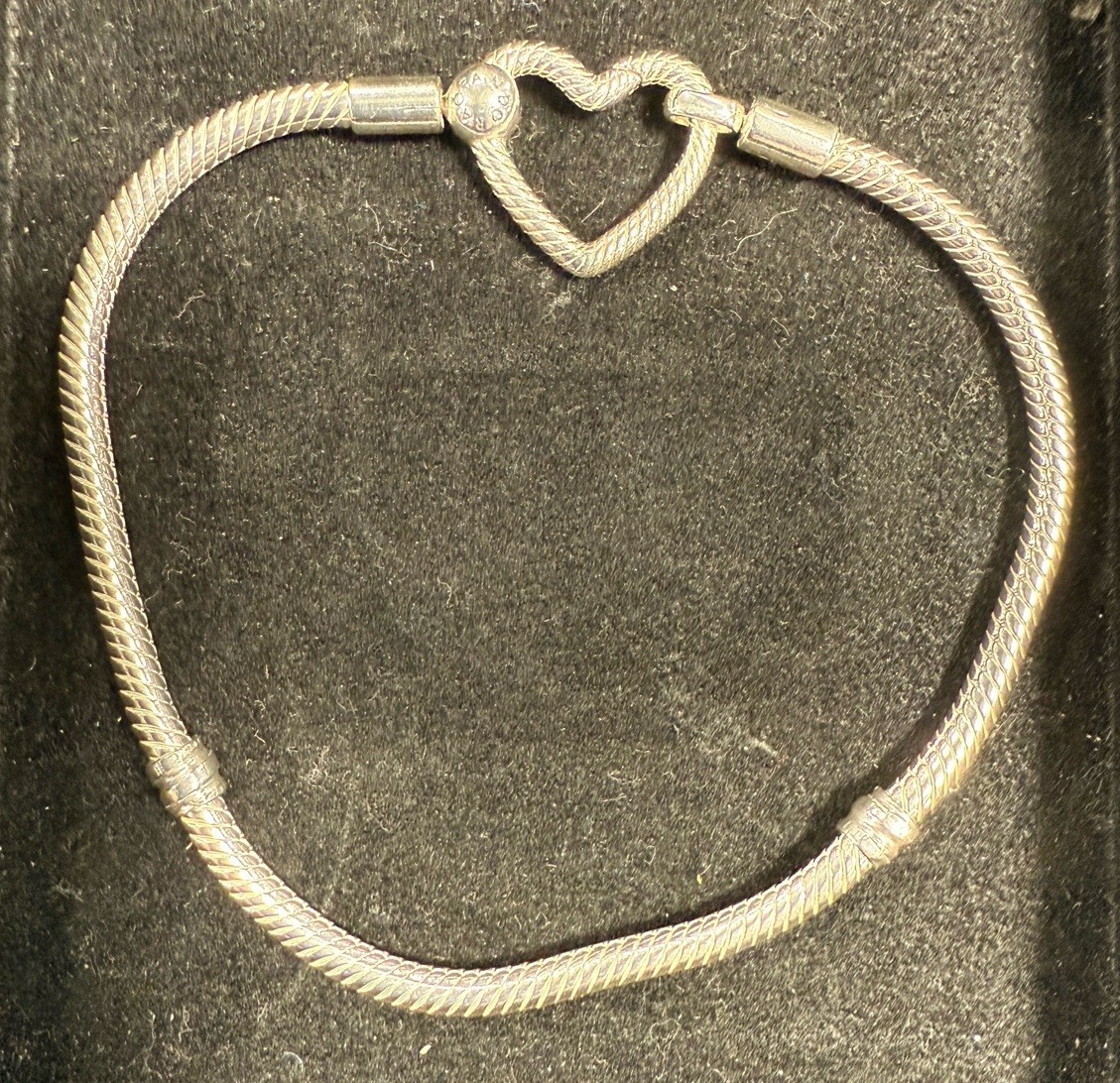 Pandora Moments 7.9” Heart Closure Snake Chain Bracelet Silver #599539C00-20 NEW