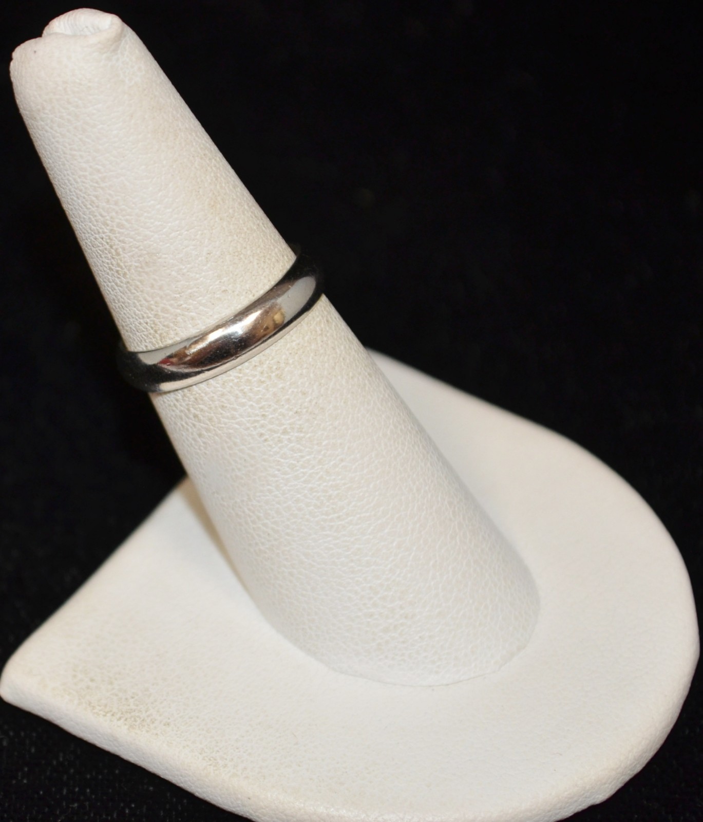 Sterling Silver Simple Smooth Band Ring SZ 6.75 #FMD761