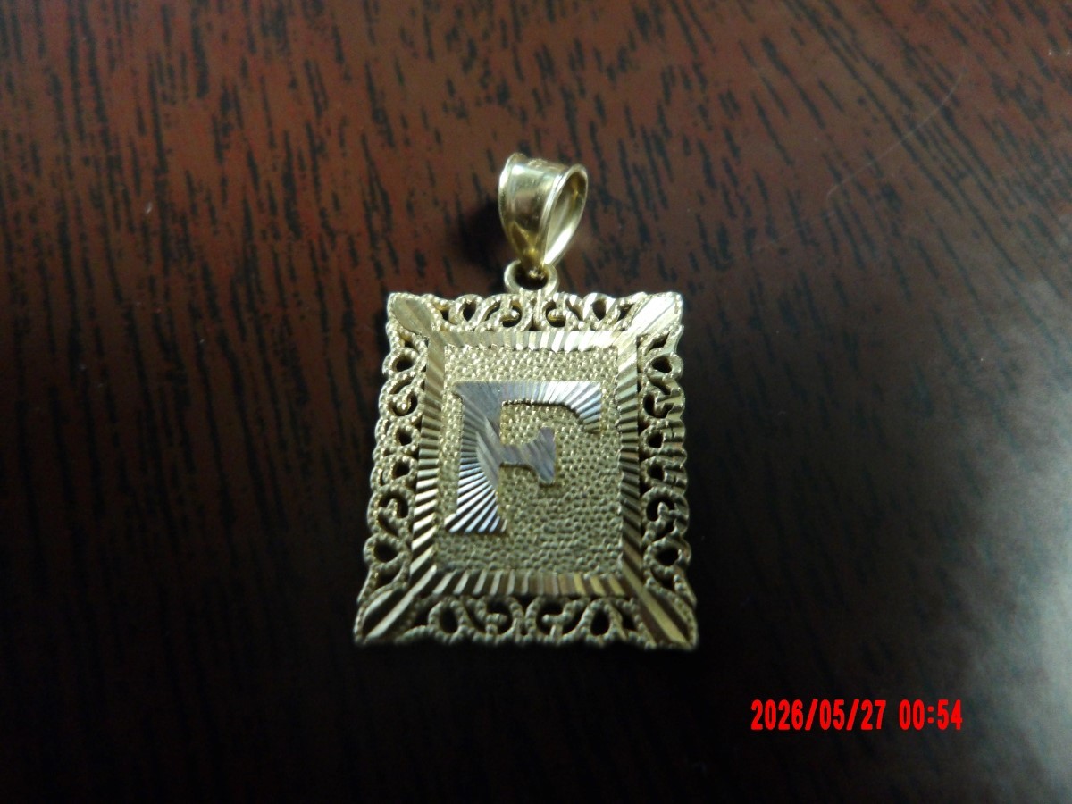 10K Box Filigree “F” Pendant Yellow Gold 1.5g Length 1mm Width 0.6″ (TDW045155)
