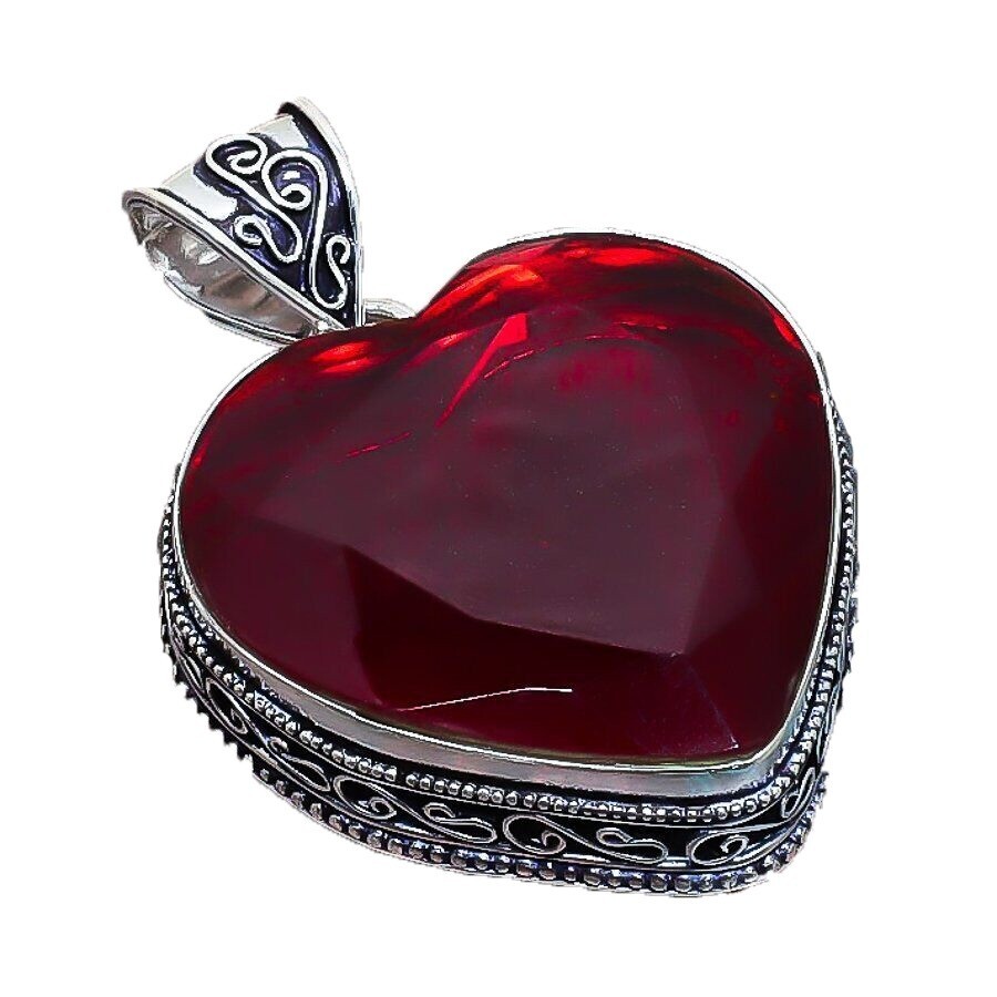 Red Garnet Gemstone Handmade 925 Sterling Silver Jewelry Heart Cut Pendant