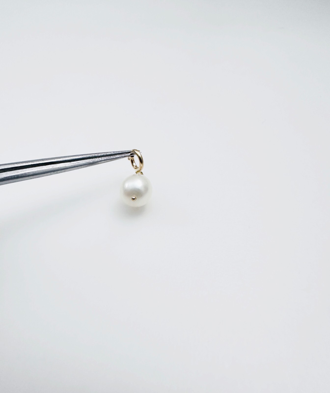 14K Solid Yellow Gold Dangle Baroque Pearl Small Charm Pendant w/Spring Clasp