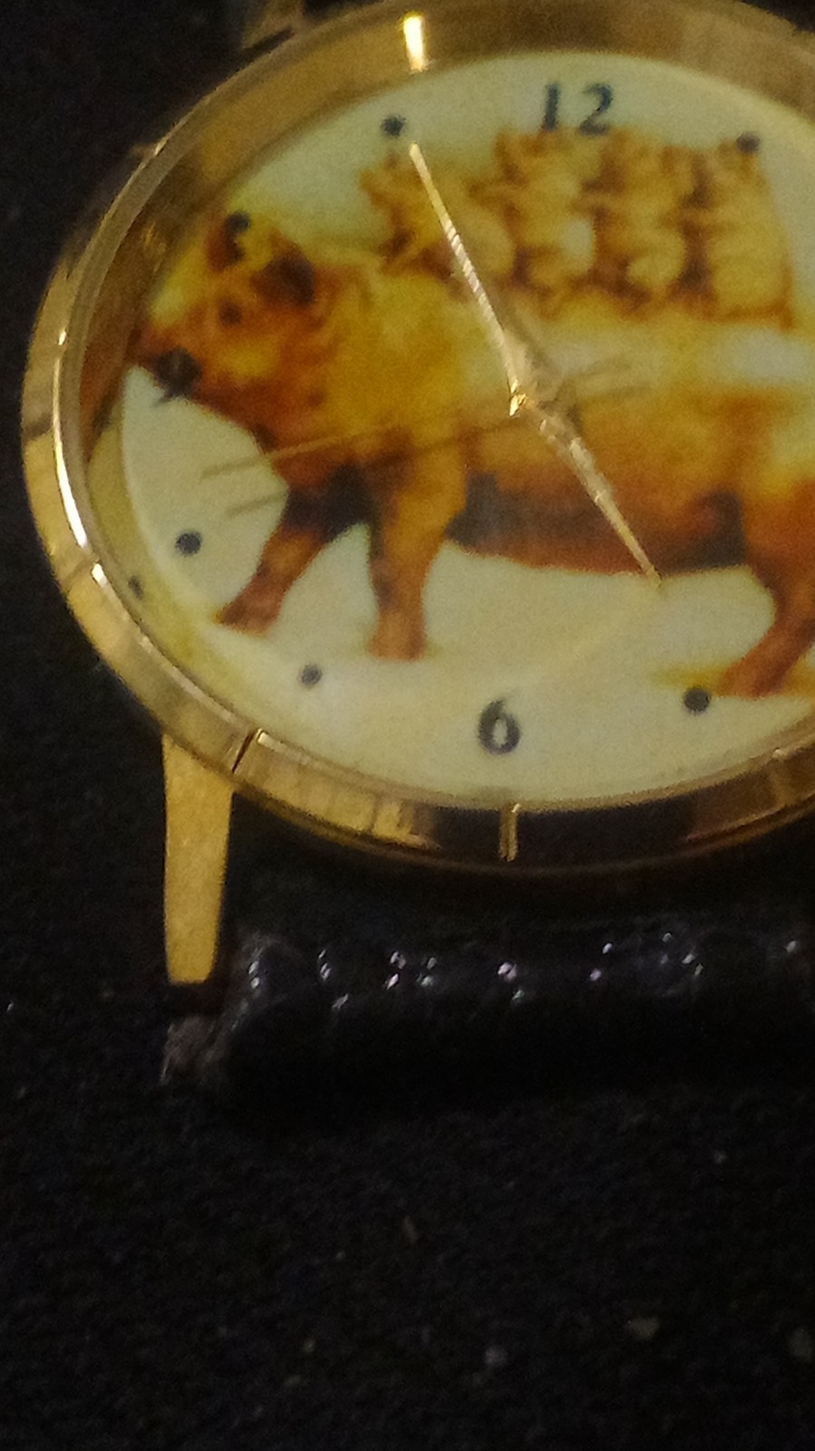 Analog Wristwatch Round Gold Case Animal Dial Black Leather Band Arabic Indexes