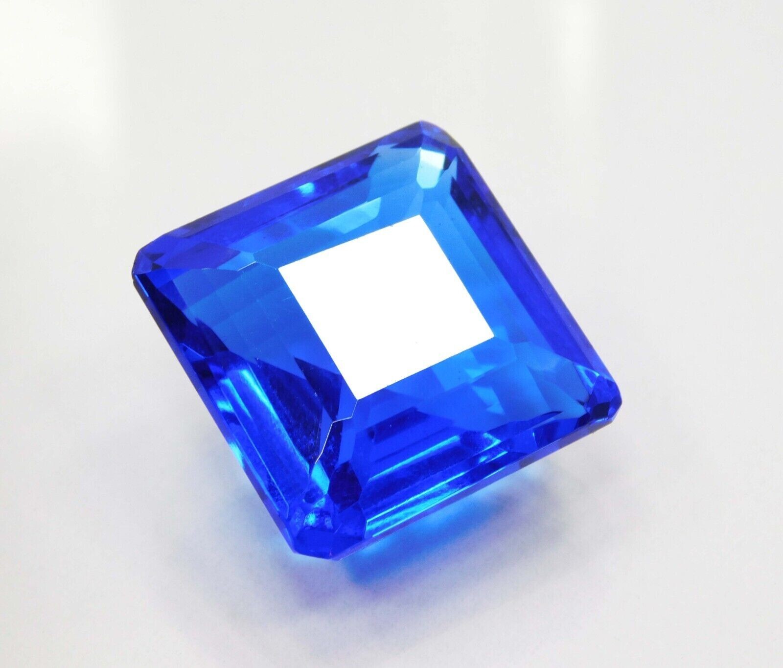 Square Cut 10+ Natural Blue Sapphire Loose Gemstone For Jewellery Making