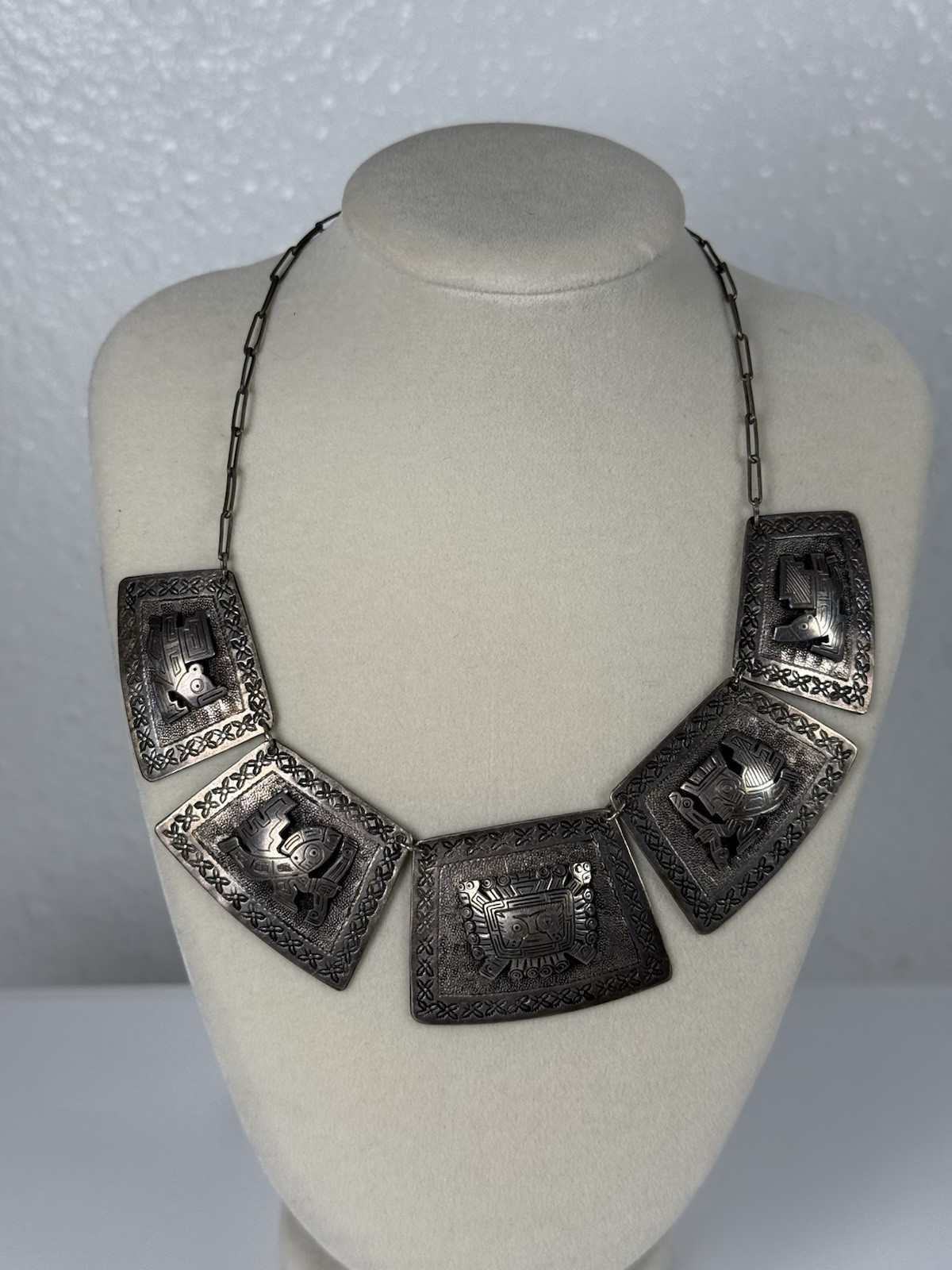 VTG 900 Silver Storyteller 15” Necklace 5 Panel South American Pre Colombian